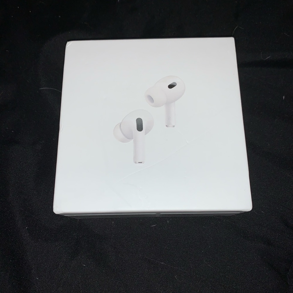 White Wireless Earbud Headphones